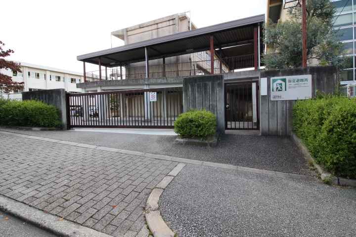 中学校　山口中学校（中学校）まで580m