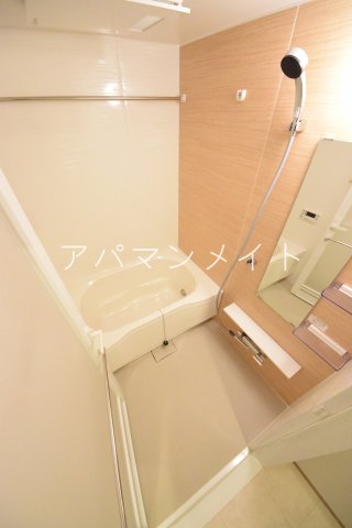バス・シャワールーム　追い焚き付き！