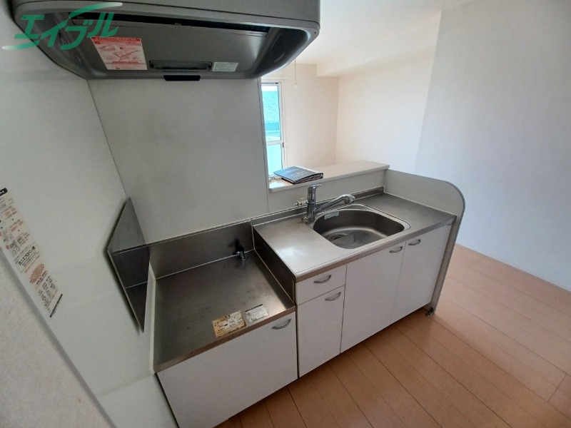 キッチン　同型参考写真