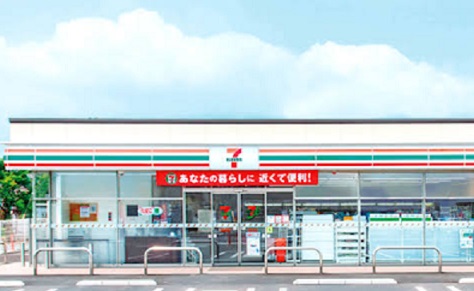 コンビニ　セブン－イレブン　栗東上鈎南店（コンビニ）まで600m