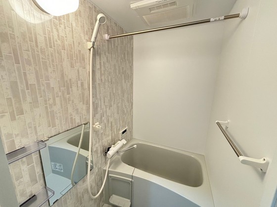 バス・シャワールーム　※別部屋の写真です