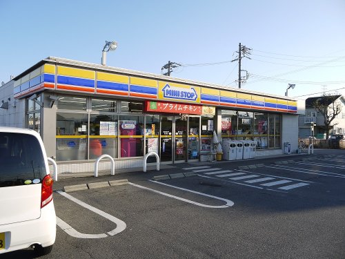 コンビニ　ミニストップ津白塚店（コンビニ）まで1714m