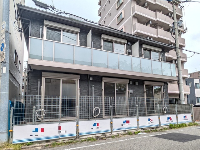 建物外観　建築中