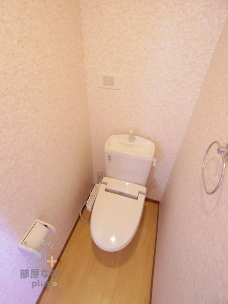 トイレ　※他号室写真です