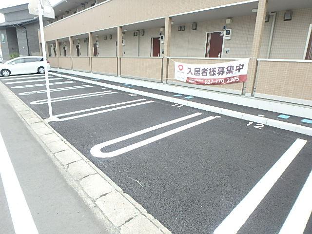 駐車場　駐車場の様子です。