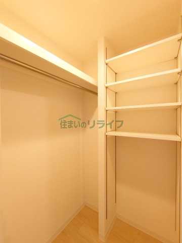 収納　リライフ下北沢店