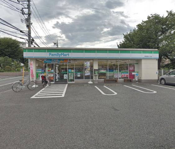 コンビニ　ファミリーマート（コンビニ）まで515m