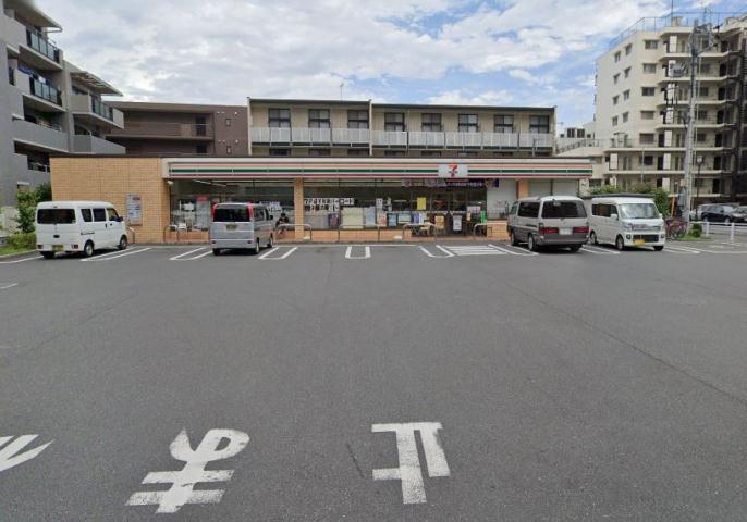 コンビニ　セブンイレブン（コンビニ）まで699m