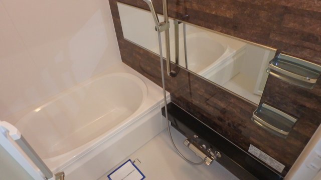 バス・シャワールーム　同物件類似のお部屋です。