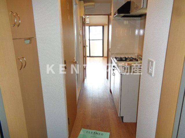 玄関　落ち着いた玄関です