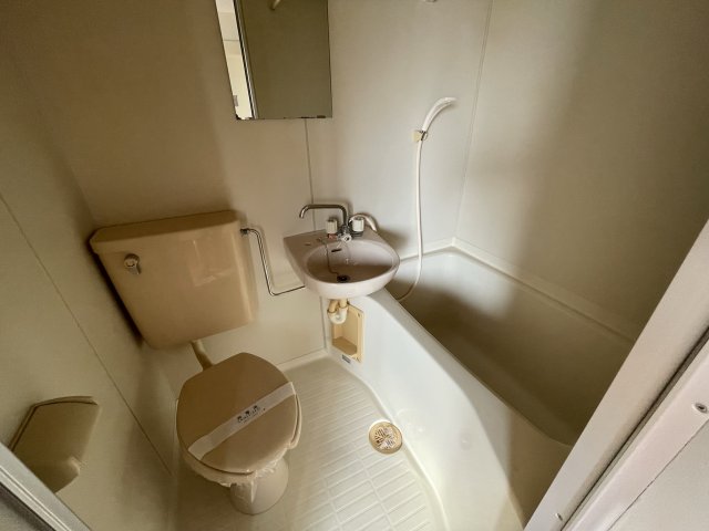 バス・シャワールーム　(参考)同マンション同間取り他部屋の写真