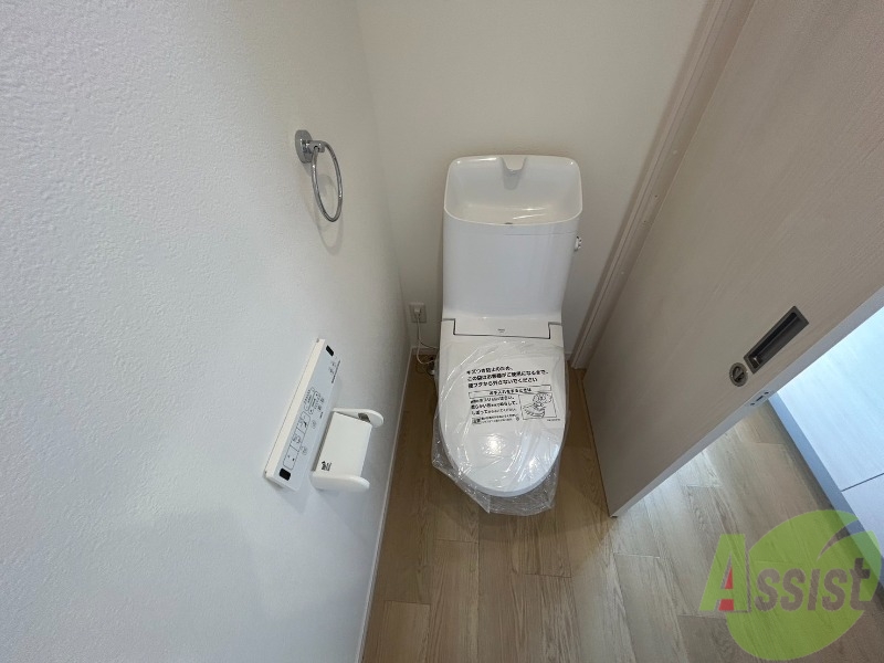 トイレ　トイレにはウォシュレット機能が付いています。
