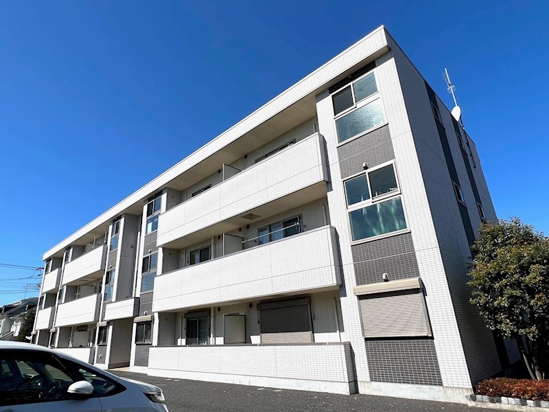 建物外観　東川口駅徒歩１０分（８００ｍ）
