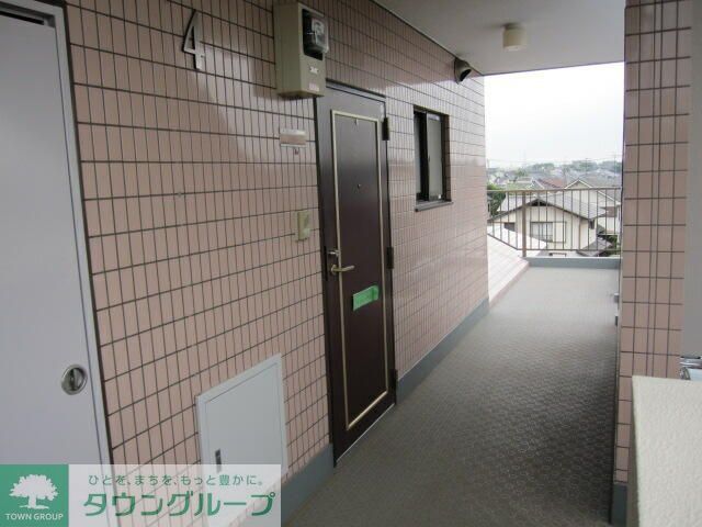 エントランス　★お問い合わせはタウンハウジングまで★