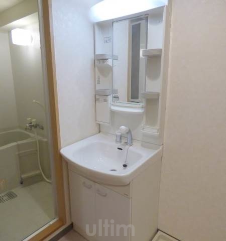 洗面設備　※同タイプの他のお部屋です