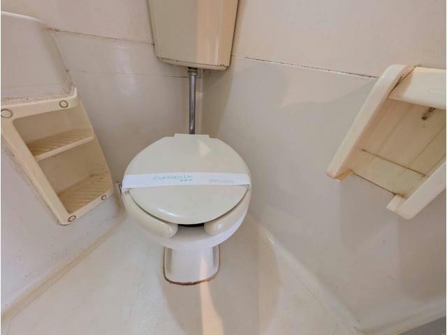 ＪＲ千歳線 千歳駅 徒歩18分 2階建 築41年のトイレ写真