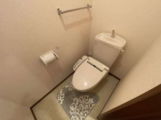 トイレ　※別部屋の写真です