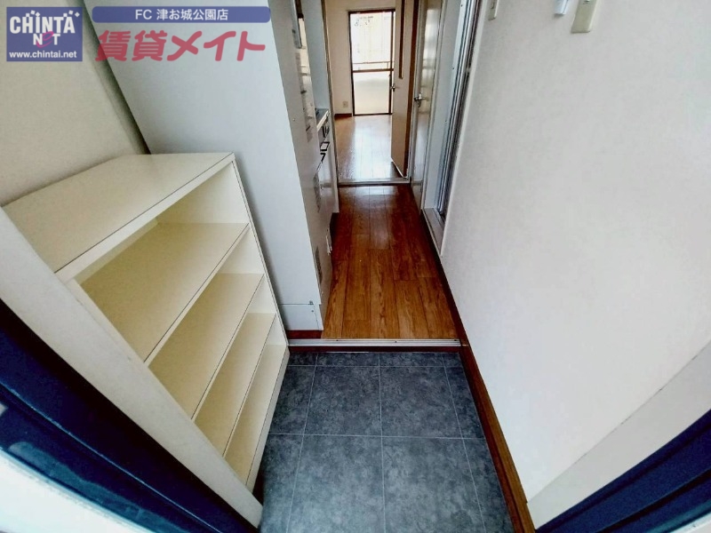 玄関　別部屋参考写真です