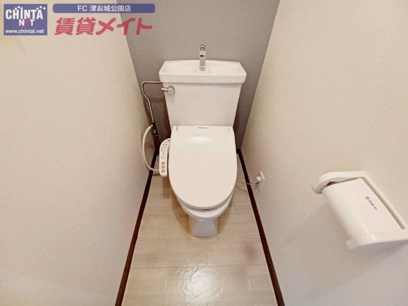 トイレ　別部屋参考写真です