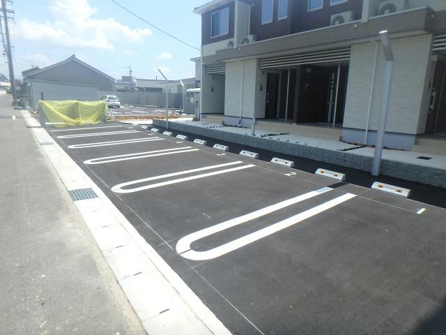 駐車場　駐車場