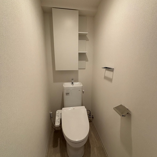 トイレ　※写真は同タイプ住戸です。