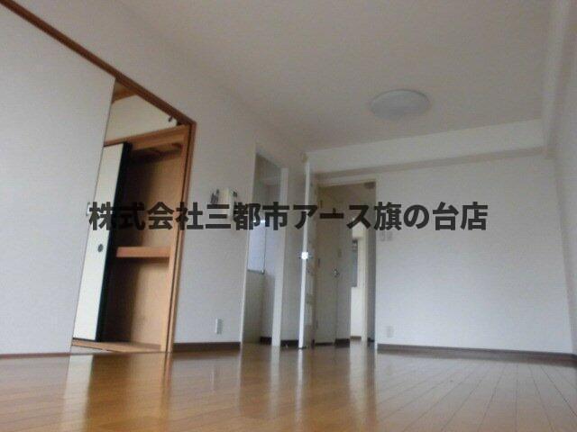居室・リビング　リバーサイド橋本