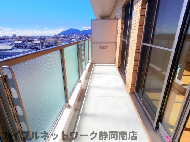 バルコニー　バルコニー付きです