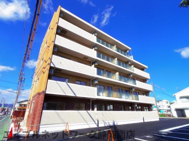 建物外観　外観は落ち着いています