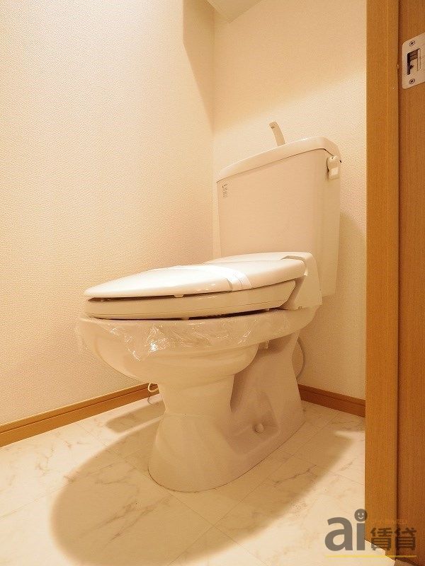 トイレ　※同仕様写真です