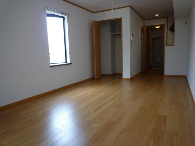 その他部屋・スペース　広々したフローリング