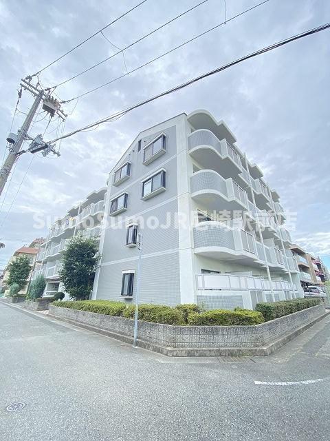 建物外観　落ち着いた雰囲気の外観です