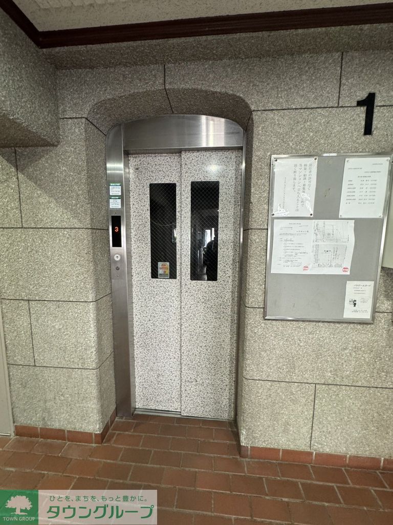 エントランス　エントランス