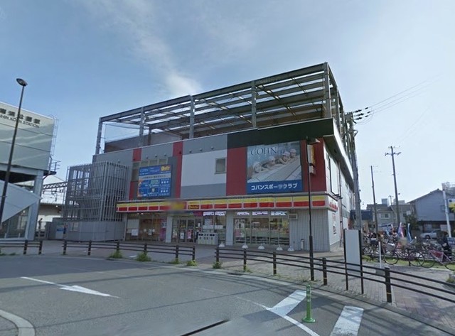 コンビニ　デイリーヤマザキJR須磨海浜公園駅前店（コンビニ）まで719m