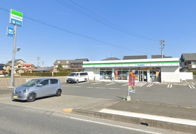 コンビニ　ファミリーマート 愛西勝幡店（コンビニ）まで422m