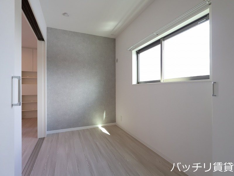その他　画像は、同型タイプの為、現状を優先いたします。