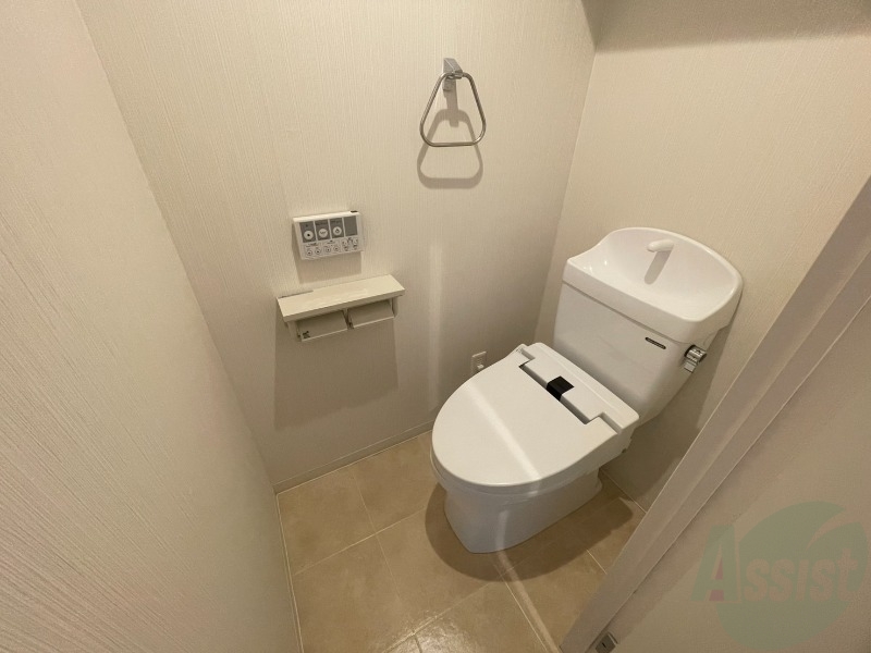 トイレ　トイレです。ウォシュレット付を探している方、おすすめです。