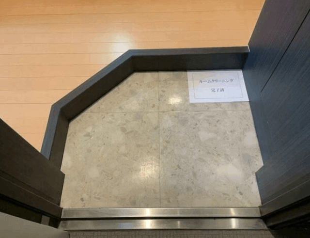 玄関　※別部屋参考写真