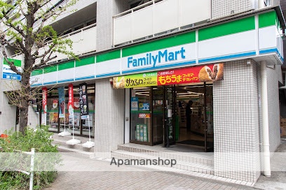 コンビニ　ファミリーマート新宿天神町店（コンビニ）まで323m