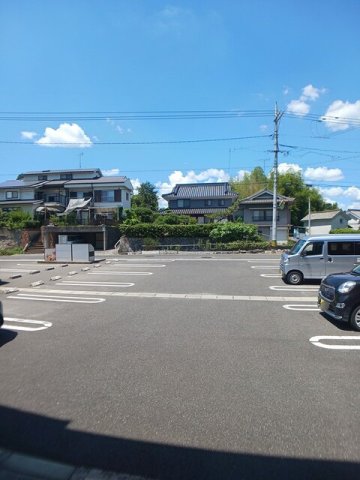 駐車場　駐車スペースもあります