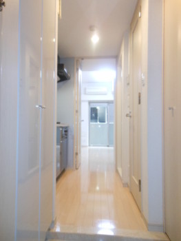 玄関　同タイプ別部屋写真