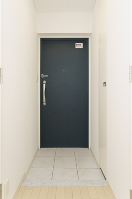 玄関　※写真は同タイプ住戸です。