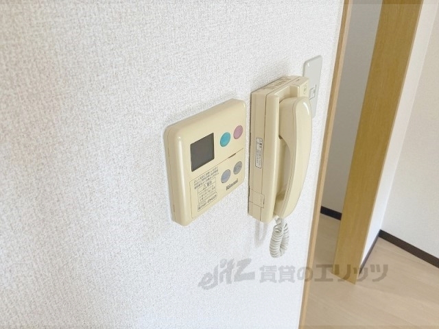 その他設備　給湯器リモコン