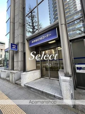 銀行　（株）みずほ銀行／横浜支店（銀行）まで199m