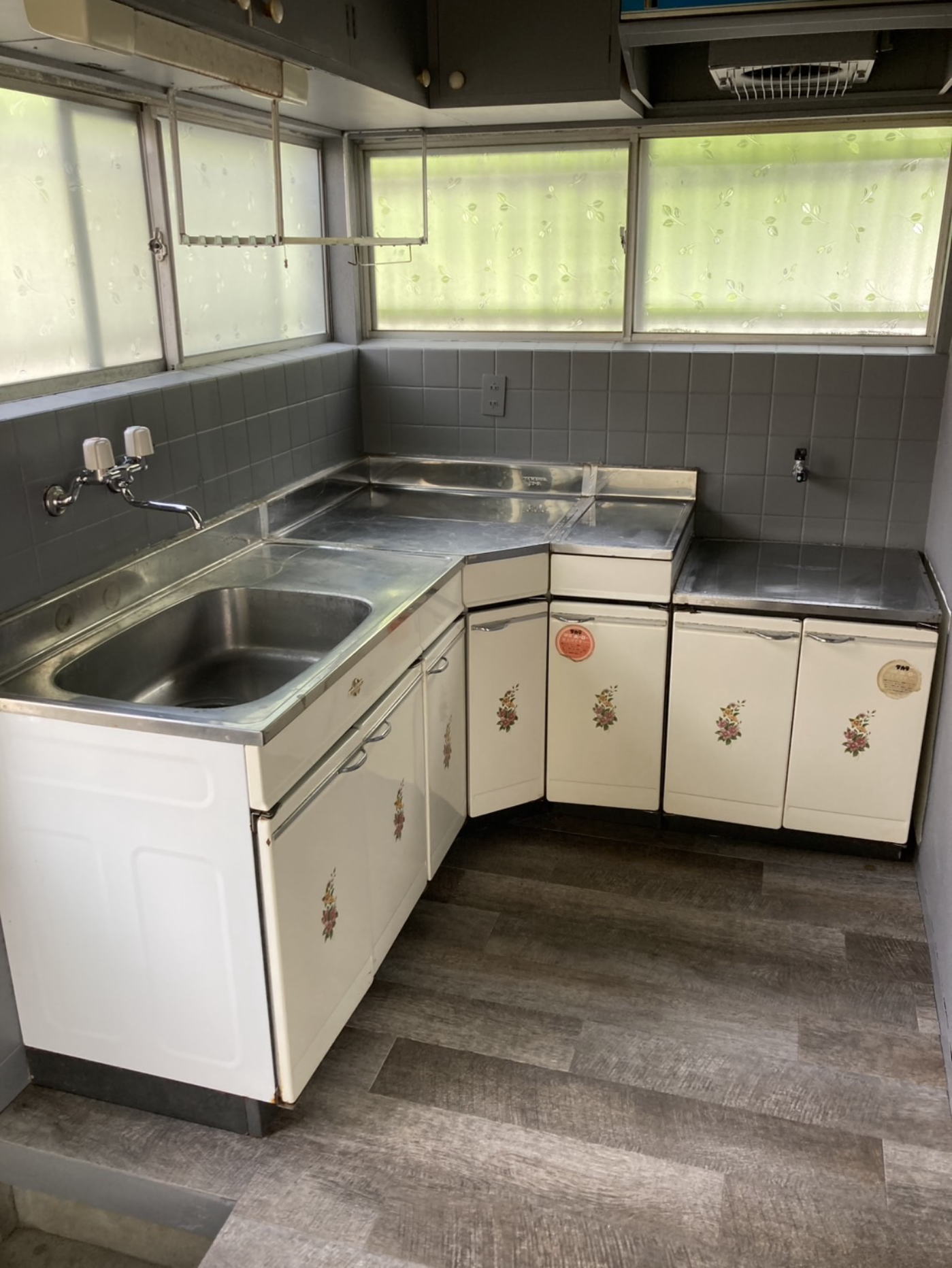 園部戸建てのキッチン写真