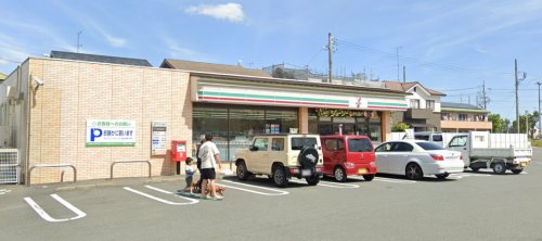コンビニ　セブンイレブン 磐田堀之内店（コンビニ）まで267m