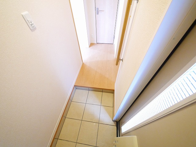 玄関　シンプルで使いやすい玄関です