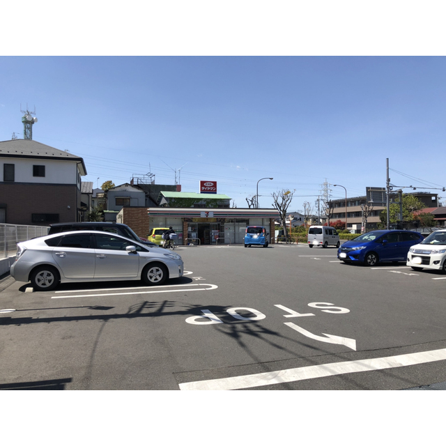 コンビニ　セブンイレブン（コンビニ）まで143m