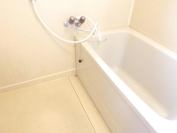 バス・シャワールーム　ゆったりバス！