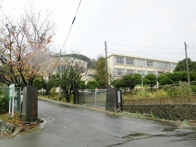 小学校　水巻町立えぶり小学校（小学校）まで1300m
