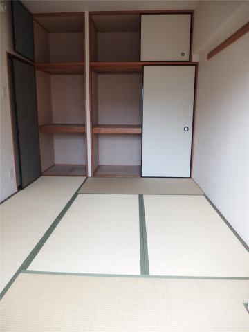収納　たっぷりとした収納スペースです♪